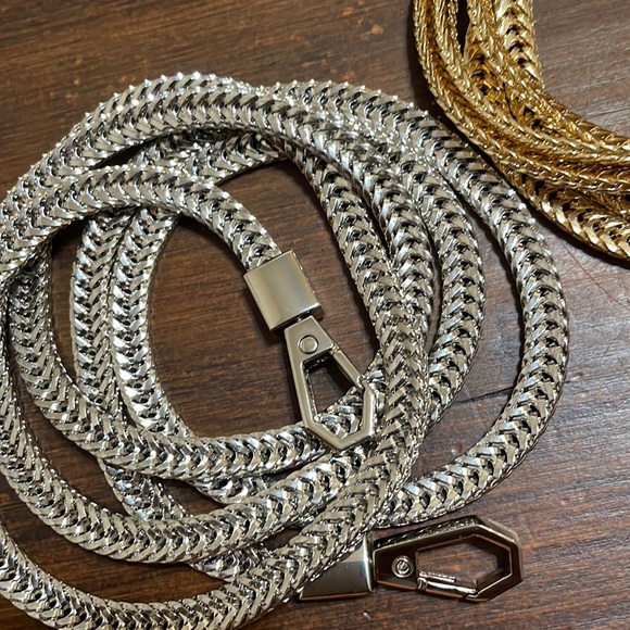 Silver tone chain replacement strap - Picture 8 of 8